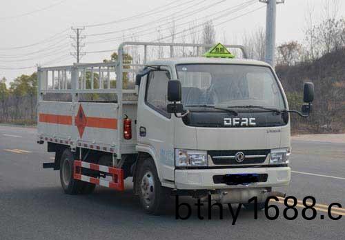 東風(feng)氣缾運(yun)輸車