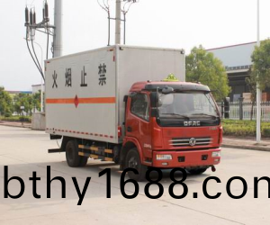 東風多利卡易(yi)燃氣體廂式運輸車