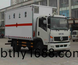 東風牌易燃氣體廂式運輸車