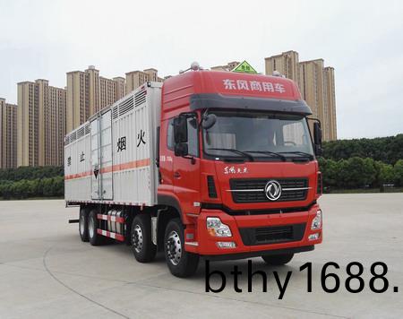 東風天龍前(qian)四后八(ba)腐蝕性物(wu)品廂式運輸車