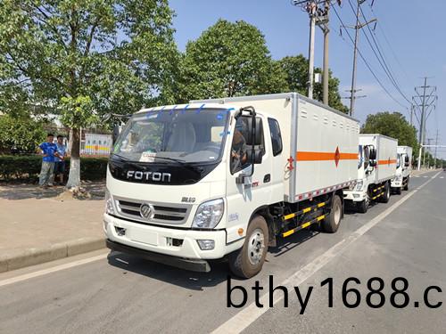 福田牌奧鈴安全(quan)達標車型5噸爆(bao)破(po)器材運(yun)輸車
